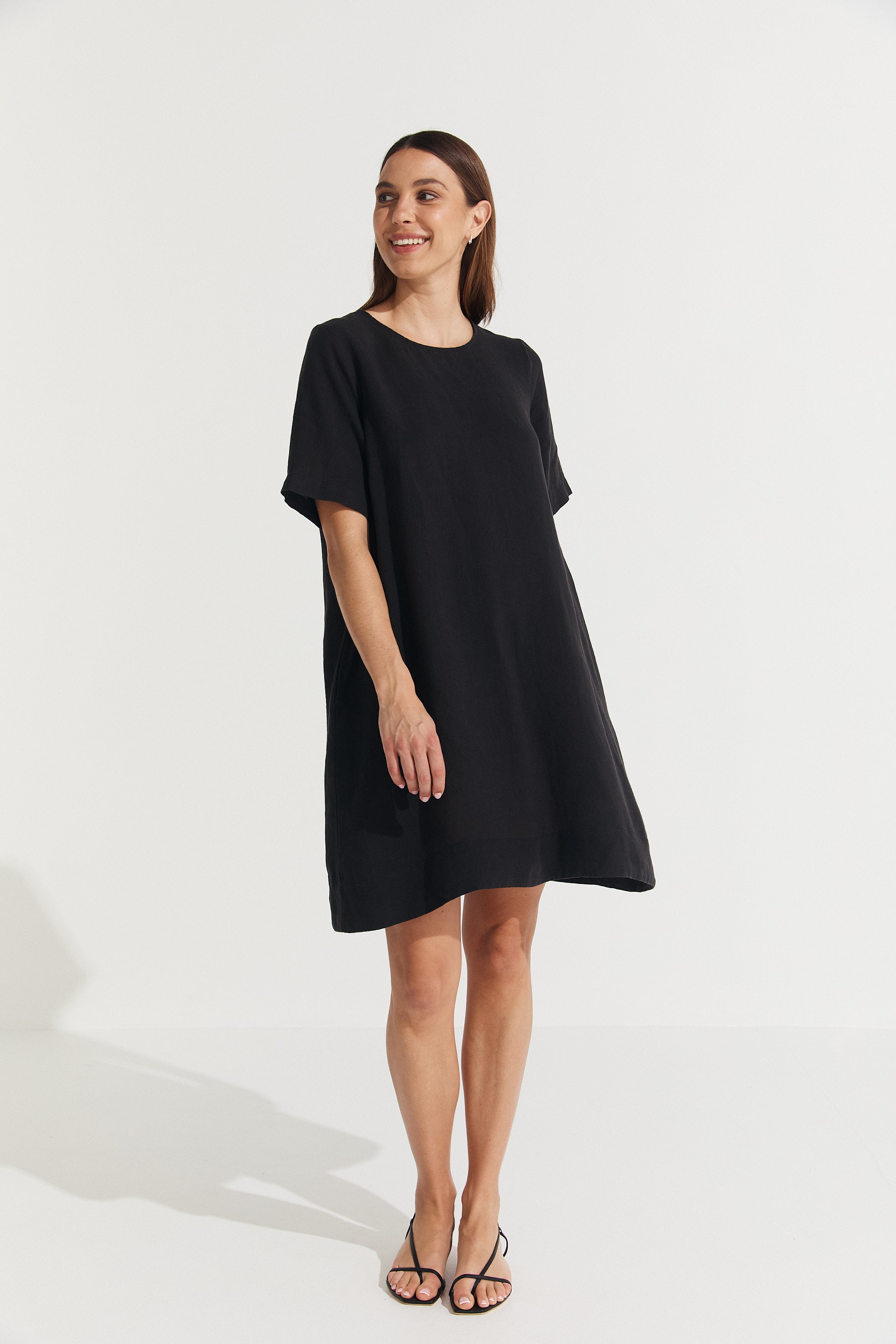 Montaigne Nathalie Linen Shift T-Shirt Dress Black1
