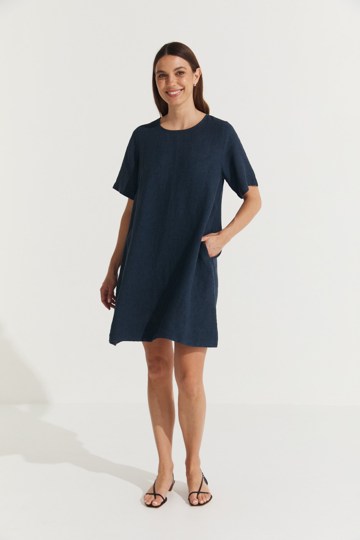 Montaigne Nathalie Linen Shift T-Shirt Dress Navy1