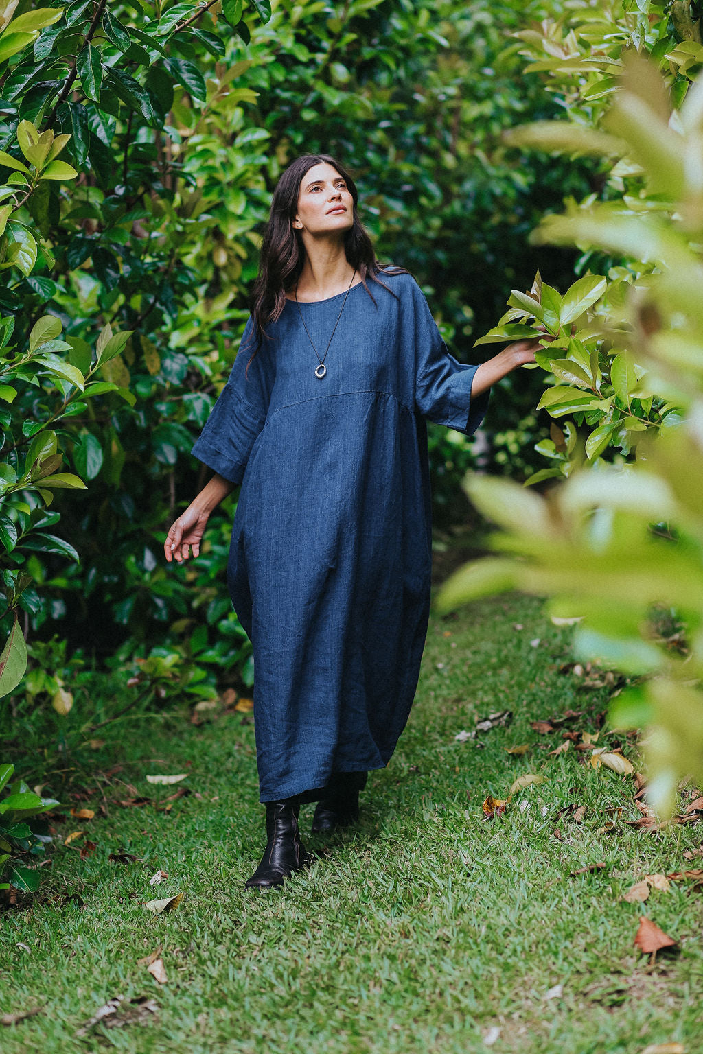 Montaigne Noa Indigo Linen Dress1