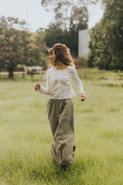 Montaigne NZ Lambswool Cropped Cardigan Milk8