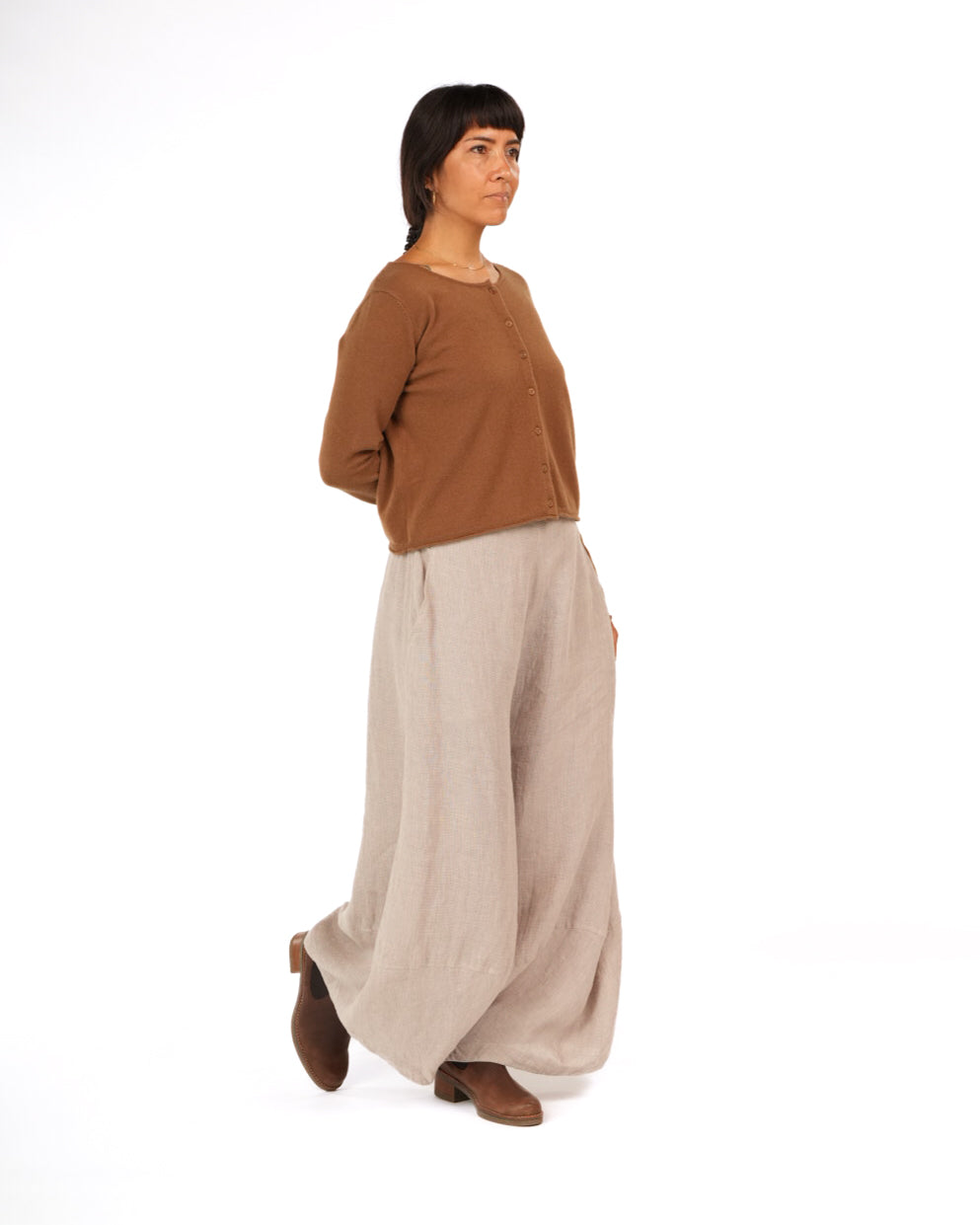 Montaigne NZ Lambswool Cropped Cardigan Toffee2