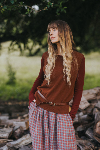 Montaigne NZ Lambswool Oversized Vest Chestnut3