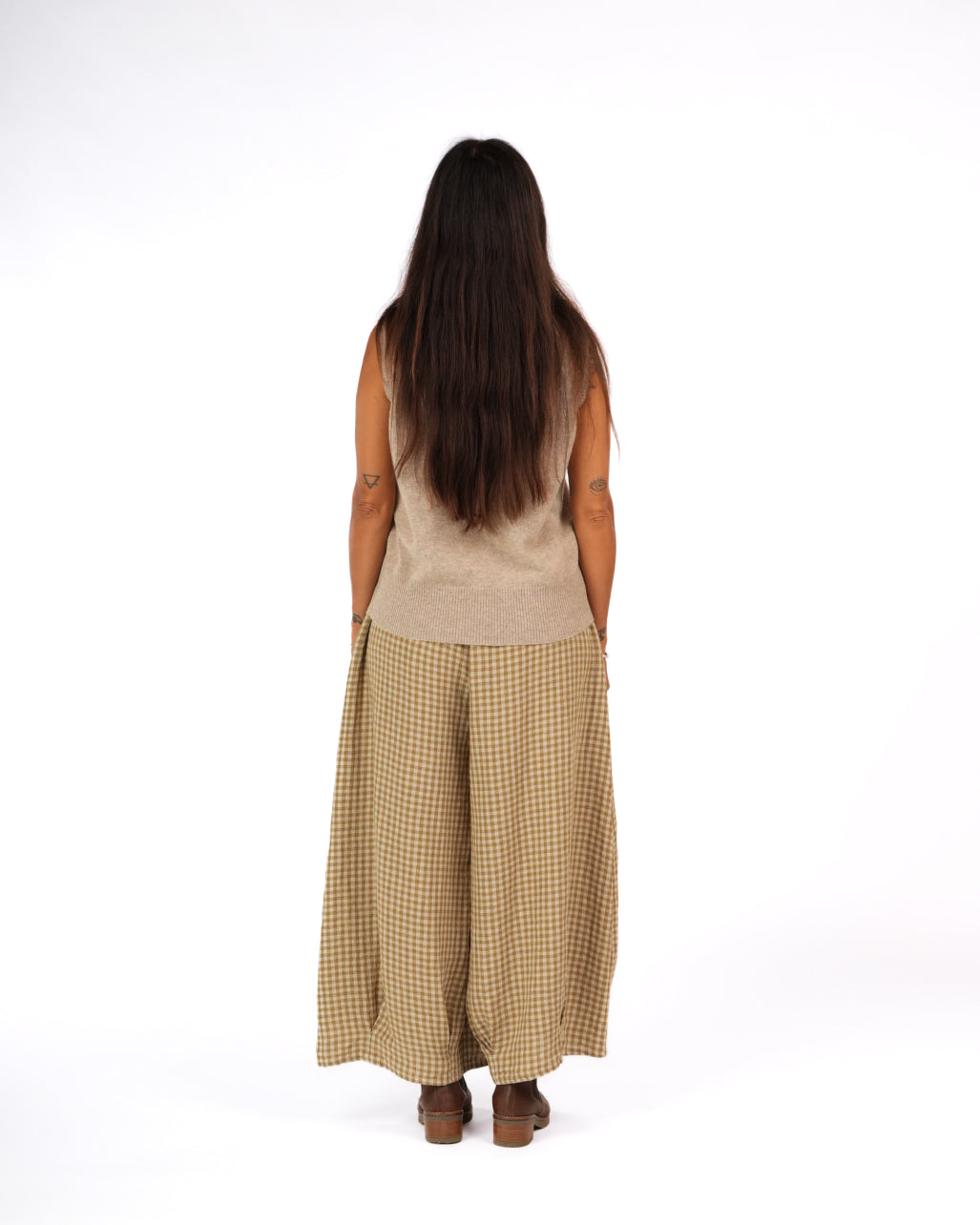 Montaigne NZ Lambswool Oversized Vest Oatmeal2