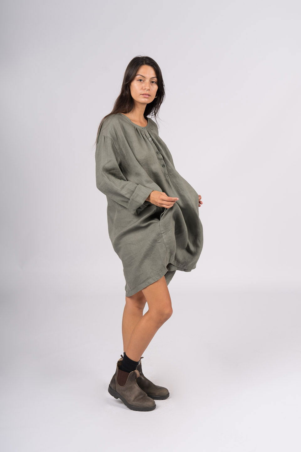 Montaigne Paysanne Oversized Linen Shirt Khaki1