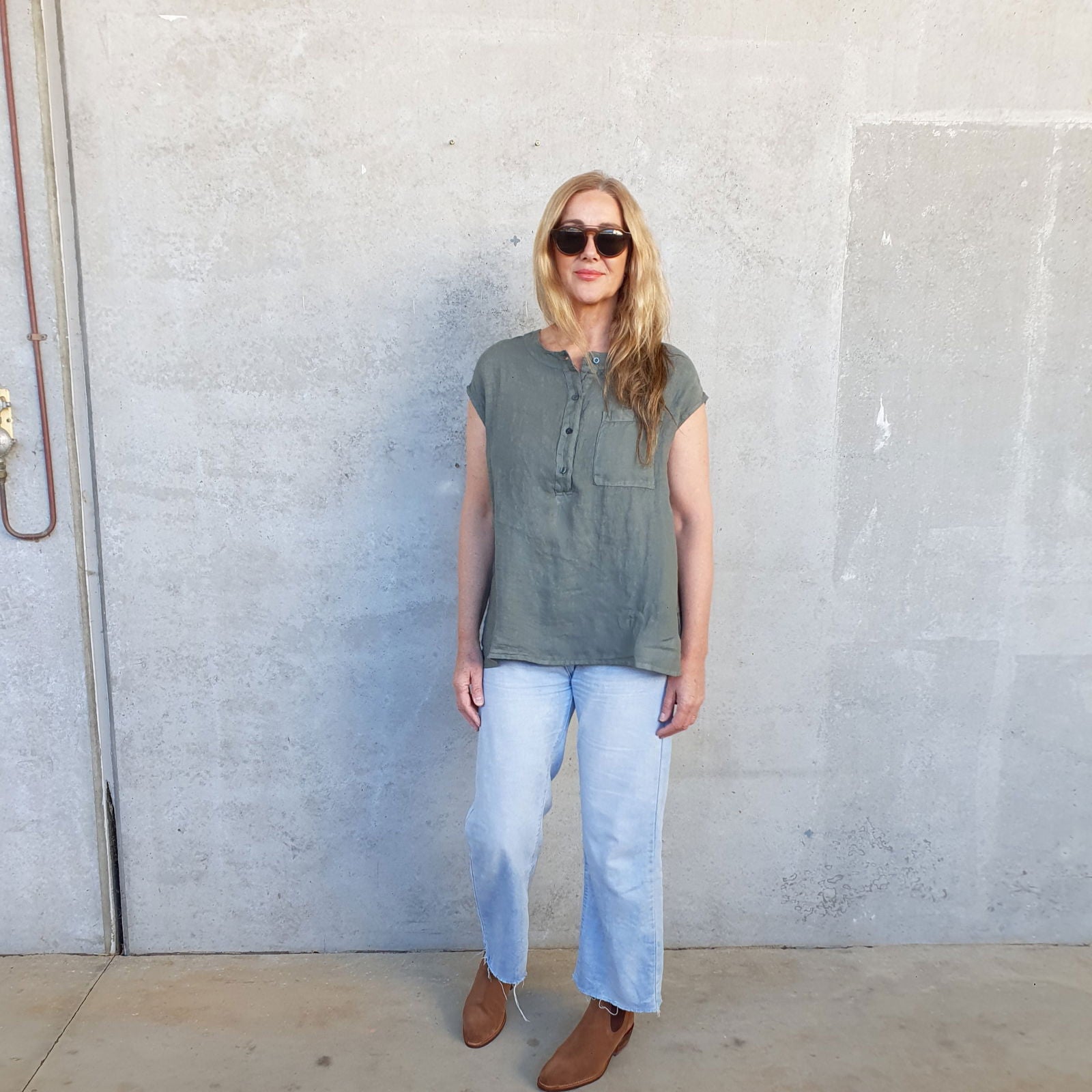 Montaigne Perla Linen Cap-Sleeve Top Khaki