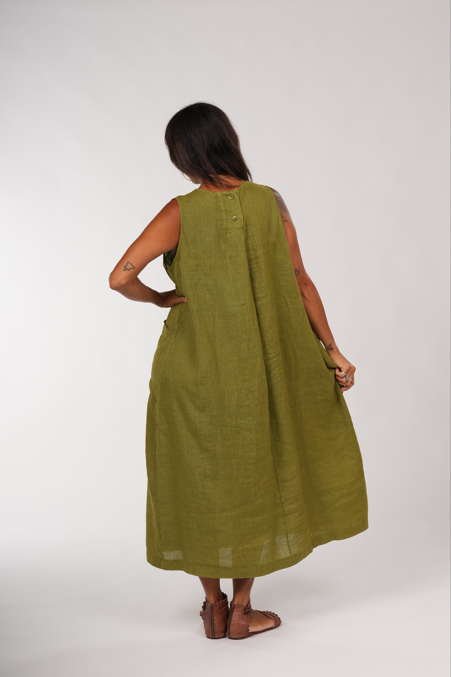 Montaigne Remy Linen Dress with Deep Front Pockets Acid Green2