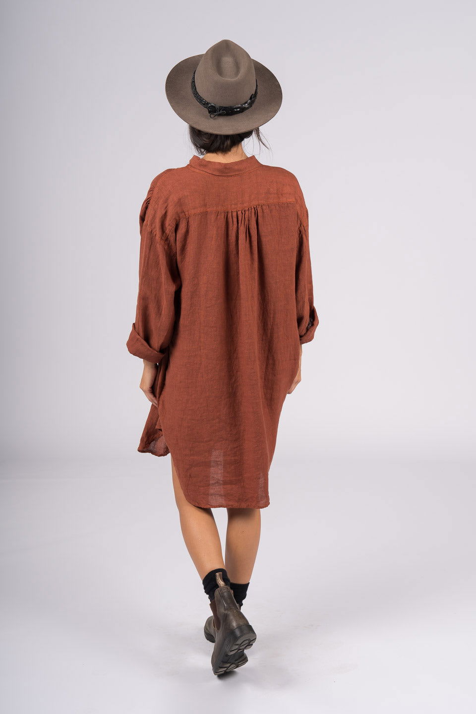 Montaigne Riviera Long Sleeve Linen Shirt Rust3