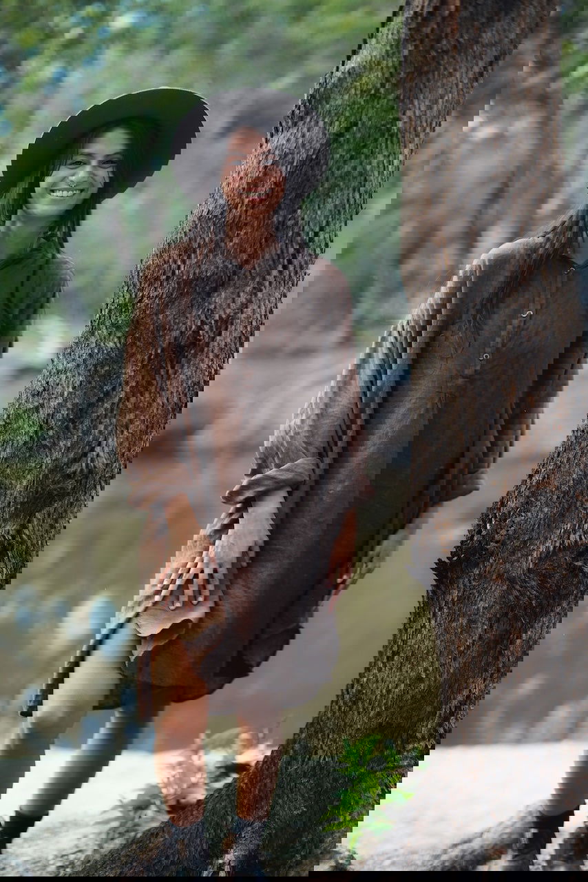 Montaigne Riviera Long Sleeve Linen Shirt Tobacco