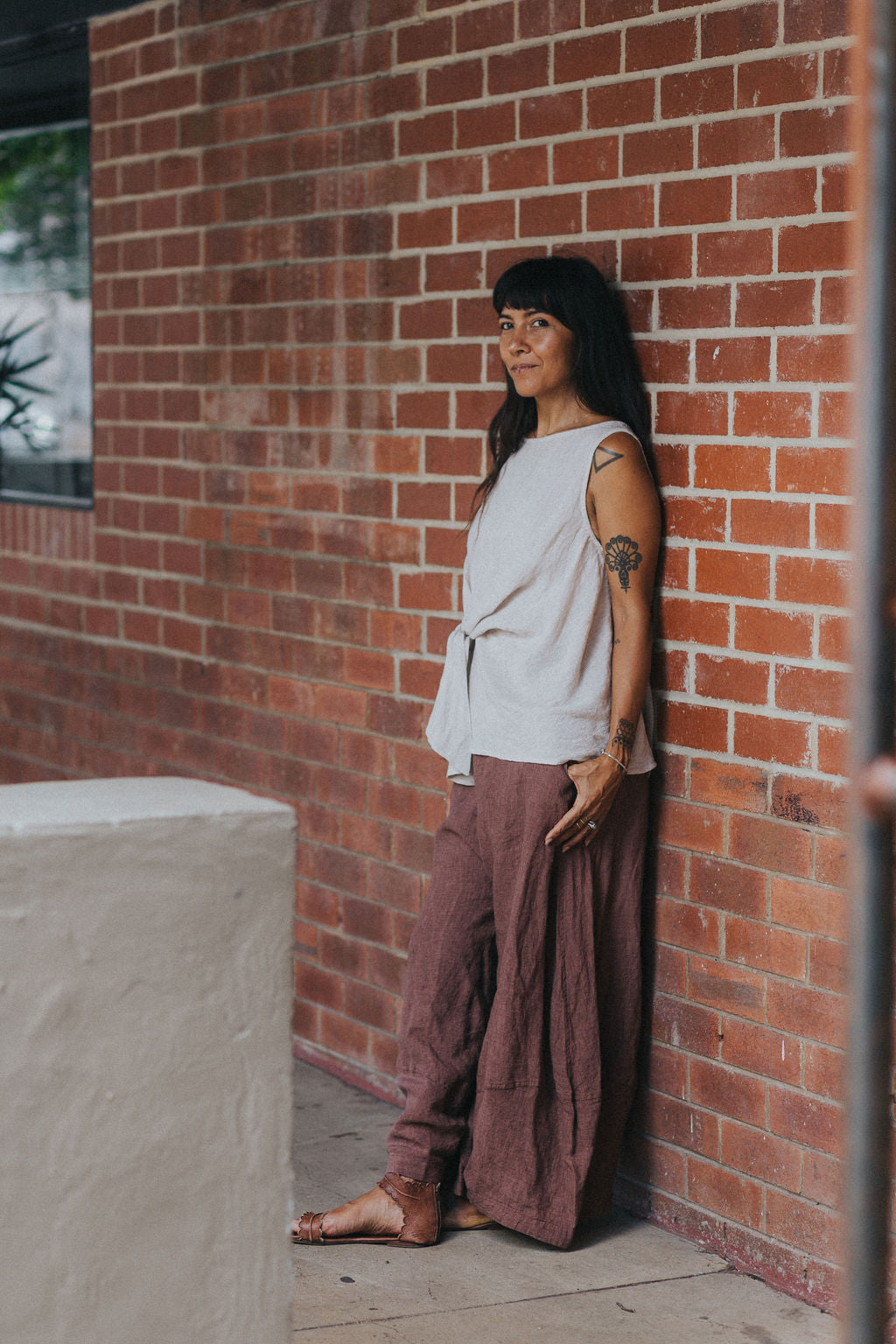 Montaigne Roland French Linen Pant Aubergine10