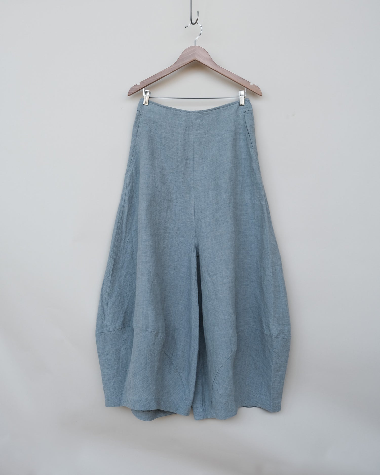 Montaigne Roland Linen Pant Silver