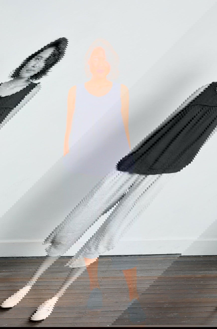 Montaigne Saint-Tropez Linen Capri Pants Silver