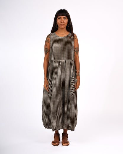 Sartene French Linen Dress in Gingham Black5