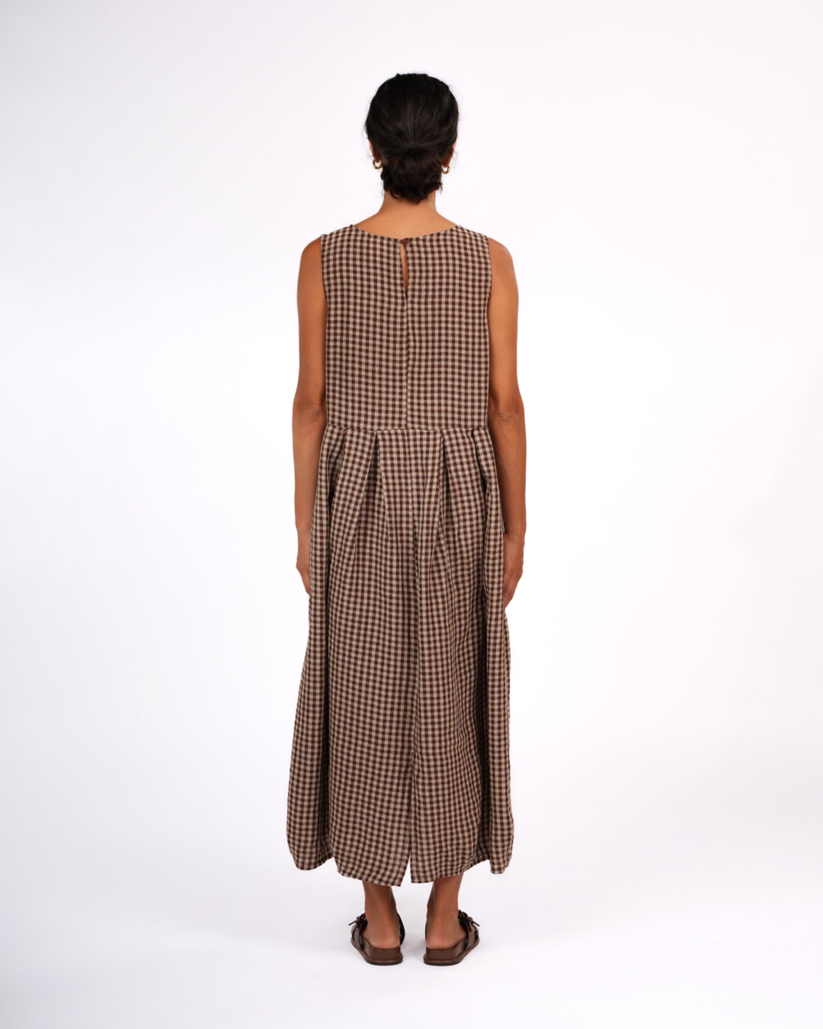 Montaigne Sartene French Linen Dress in Gingham Brown6