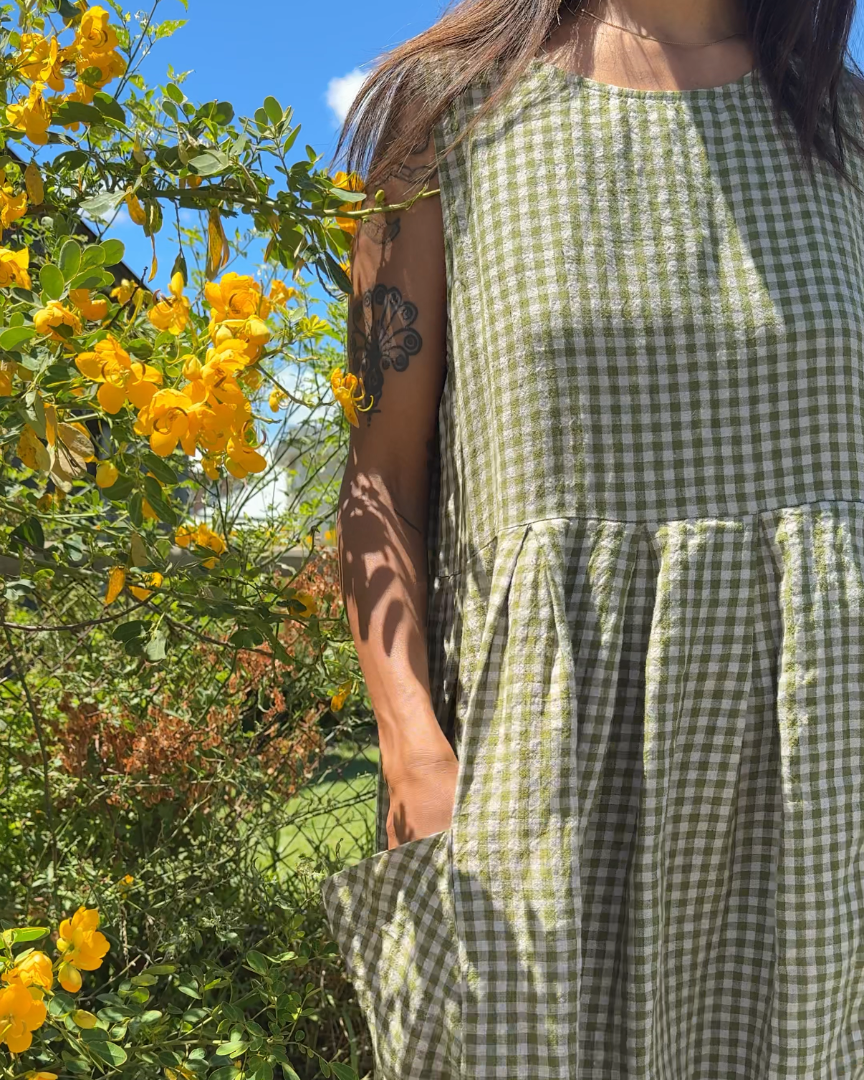 Montaigne Sartene French Linen Dress in Gingham Pistachio9