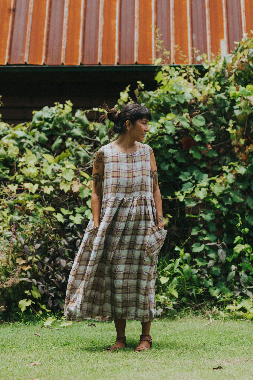 Montaigne Sartene French Linen Dress in Pistachio Check12