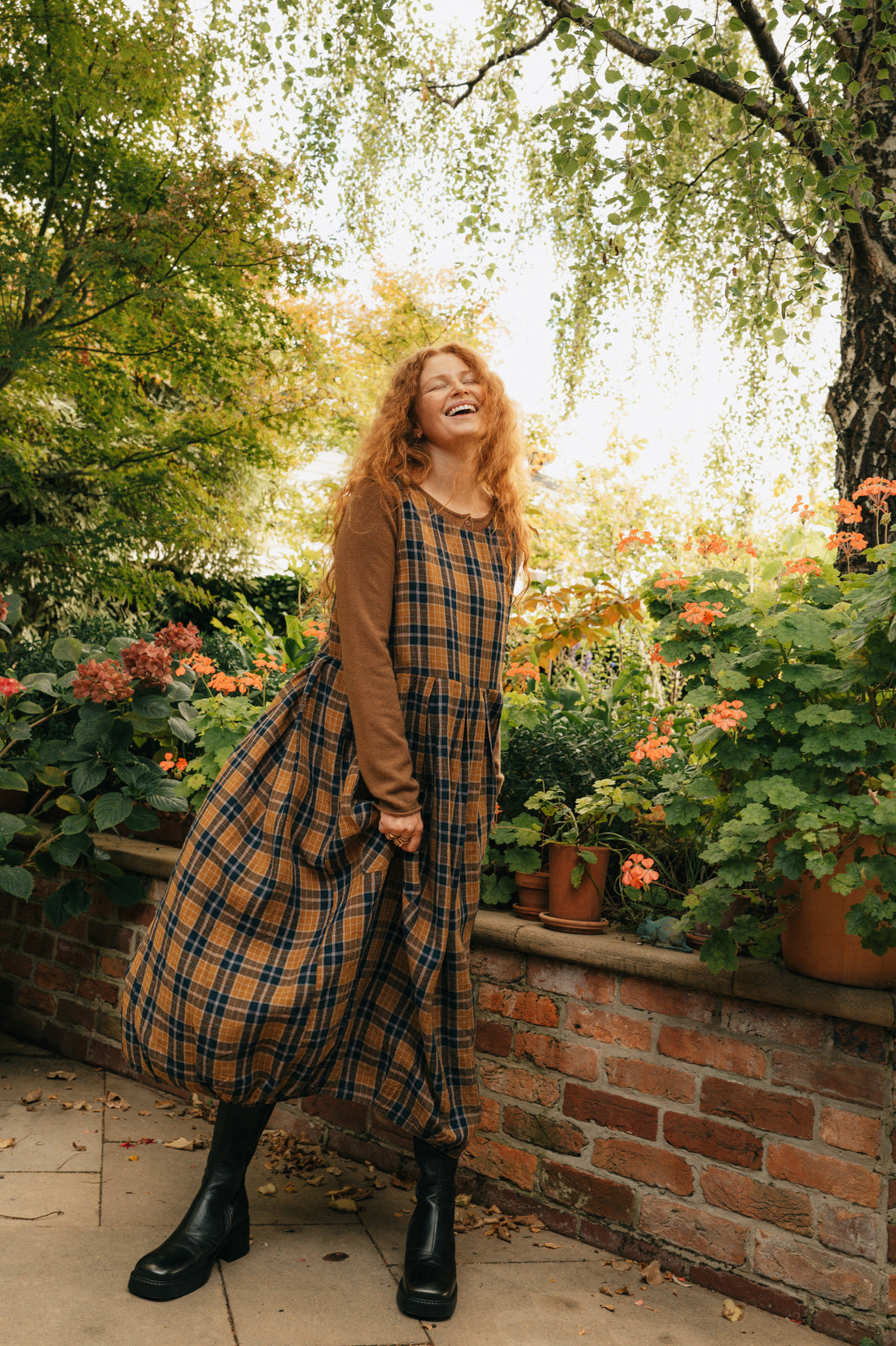 Montaigne Sartene French Linen Dress in Yellow/Blue Check12