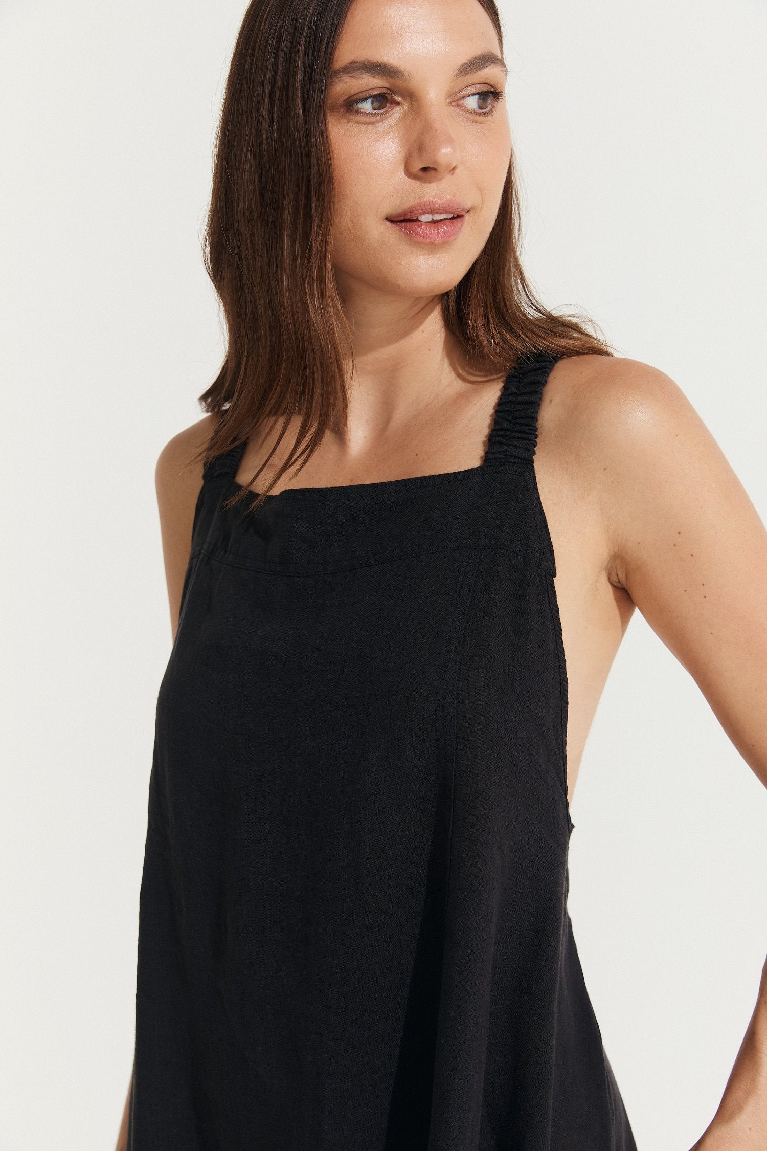 Montaigne Scarlett Full-Length Linen Dress Black2