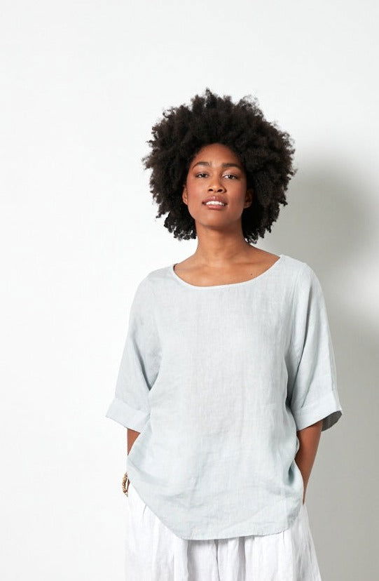 Montaigne Serenite (Curved Hemline) Linen Top Silver