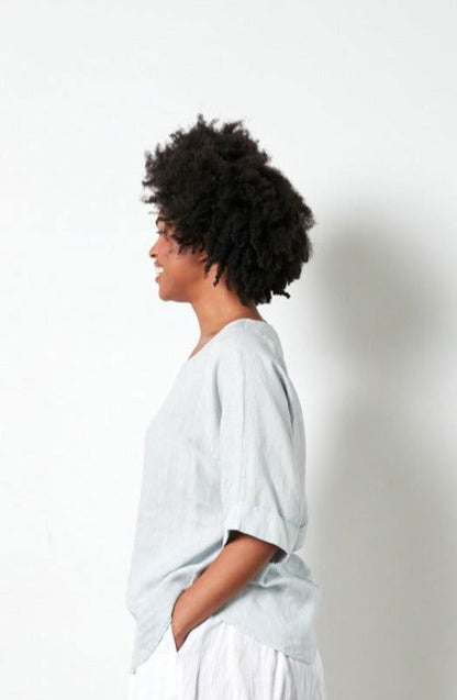 Montaigne Sérénité (Curved Hemline) Linen Top Silver1