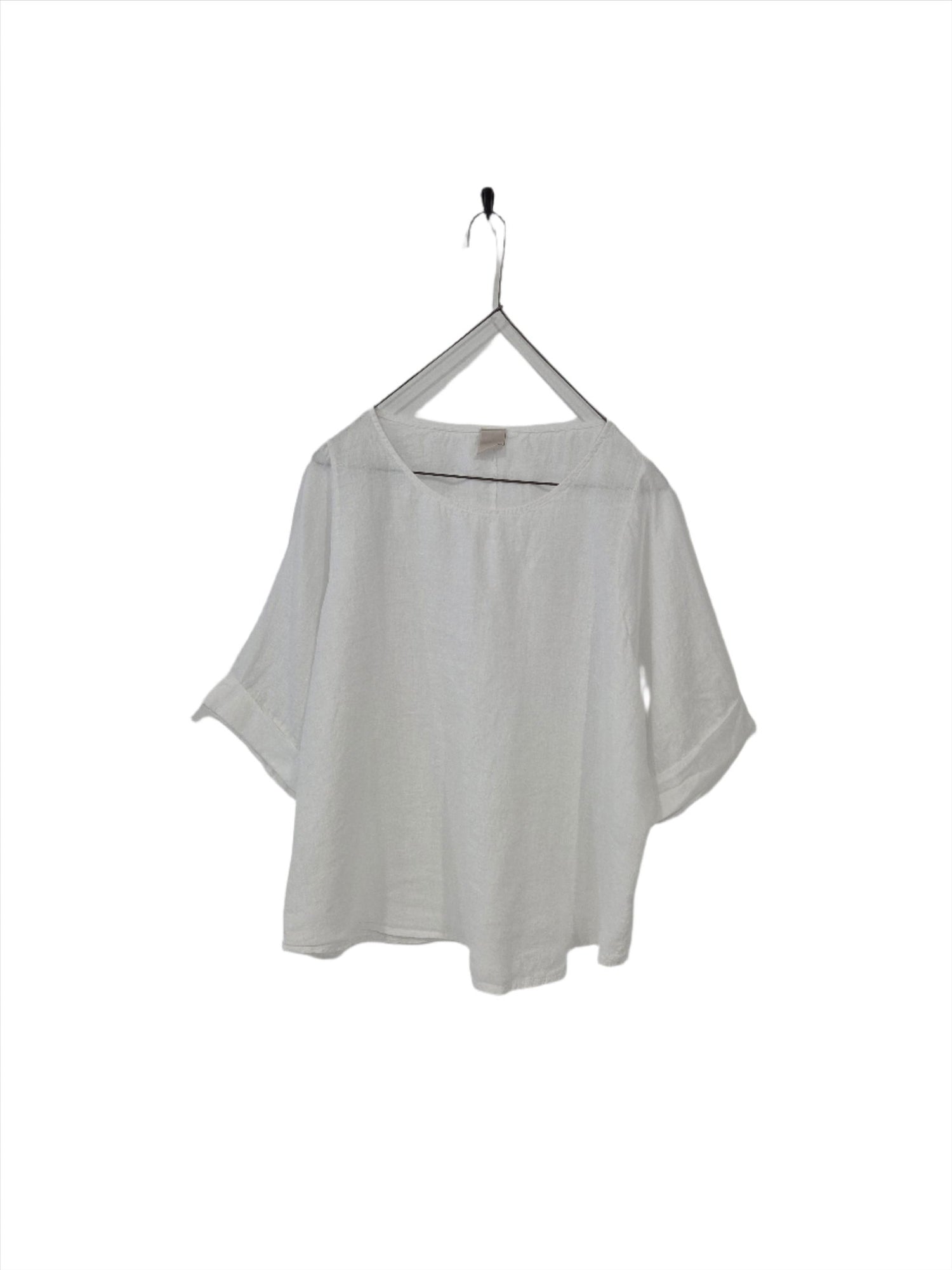 Montaigne Sérénité (Curved Hemline) Linen Top White 