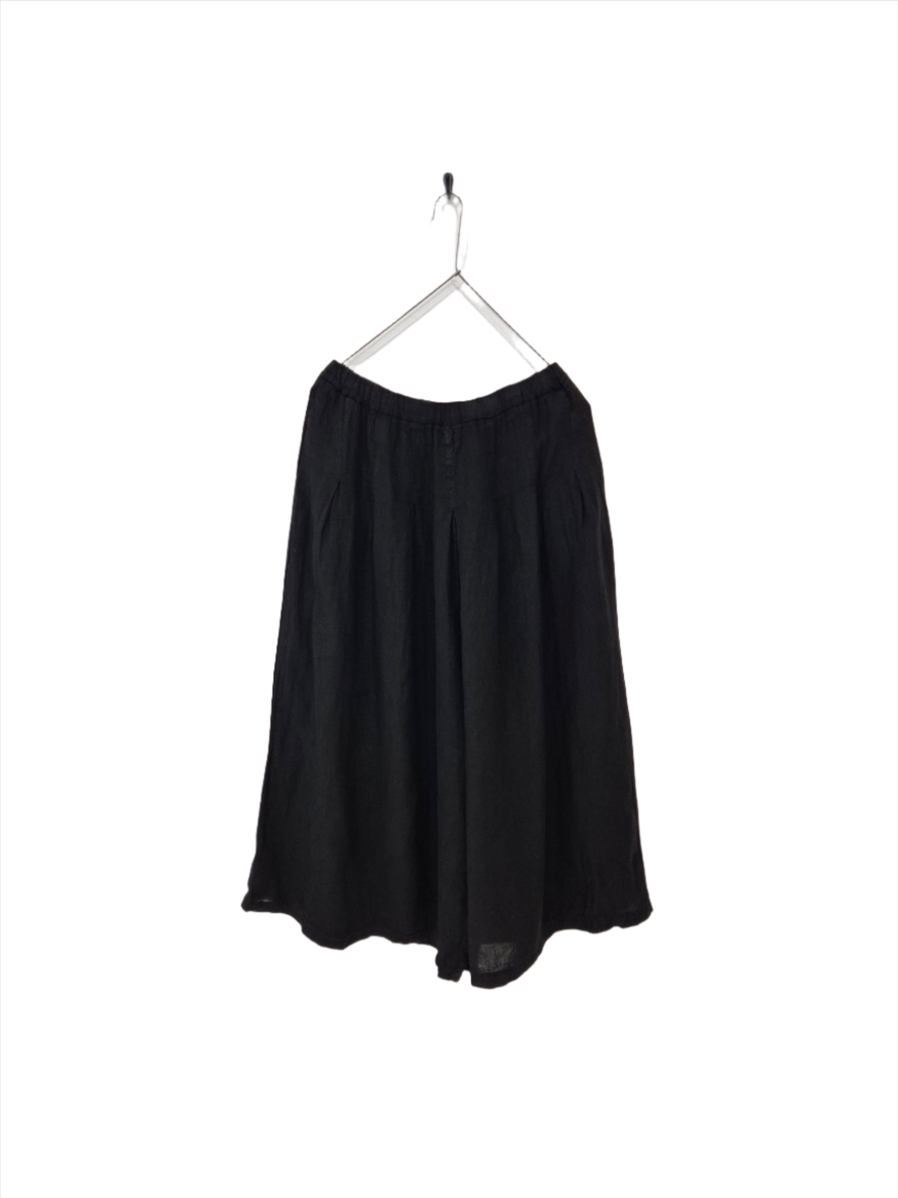 Montaigne Solid Linen Culottes Black