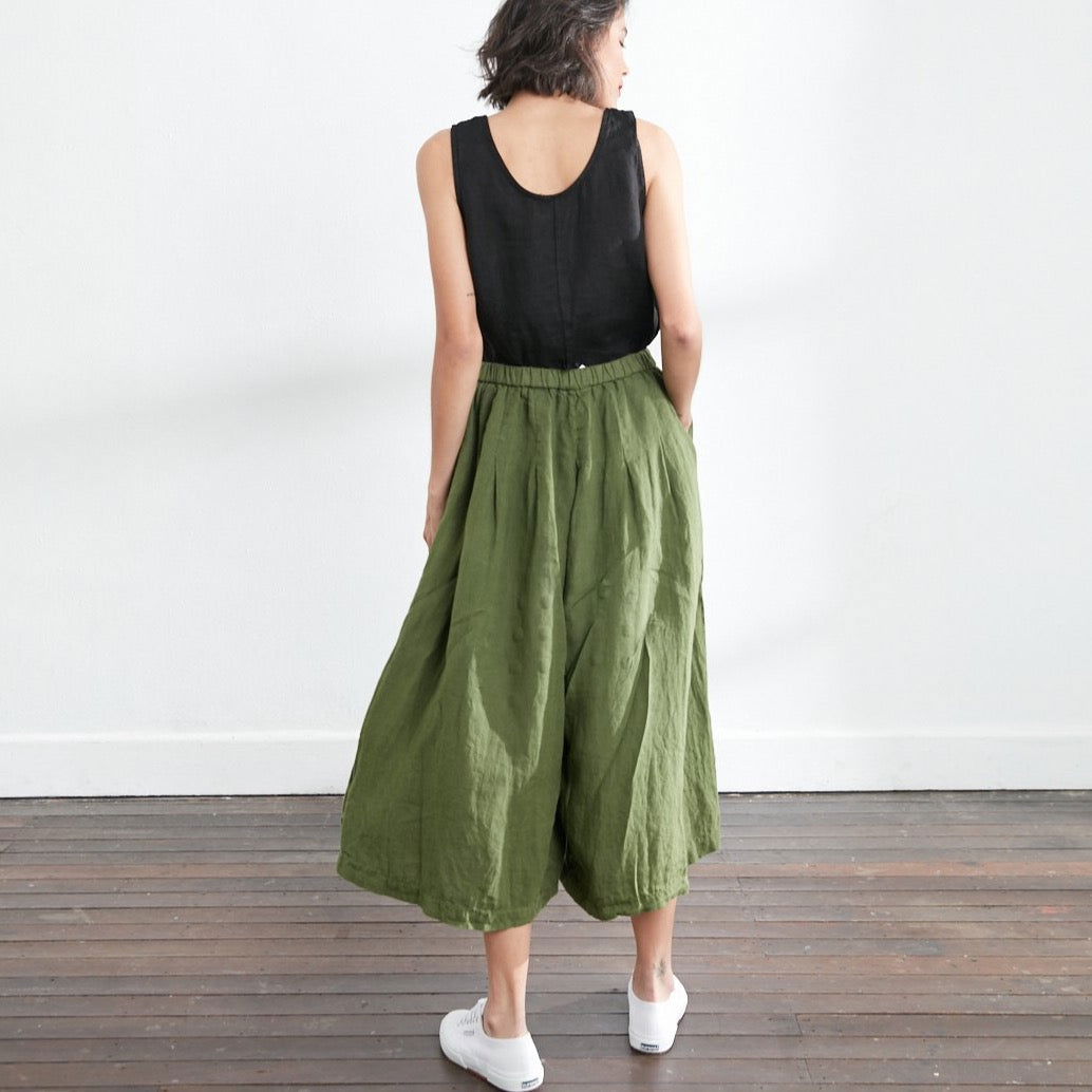 Montaigne Solid Linen Culottes Forest Green2