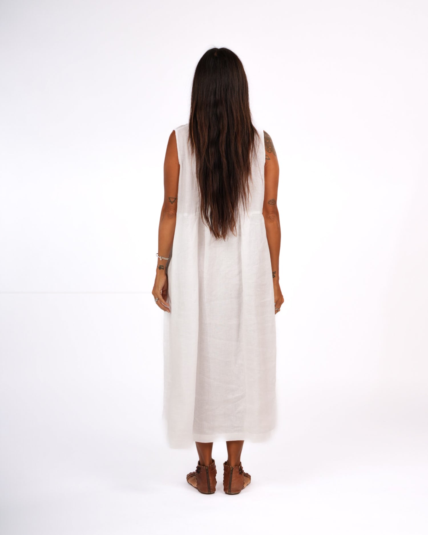 Montaigne Sorrento Button-Through French Linen V-Neck Dress White2