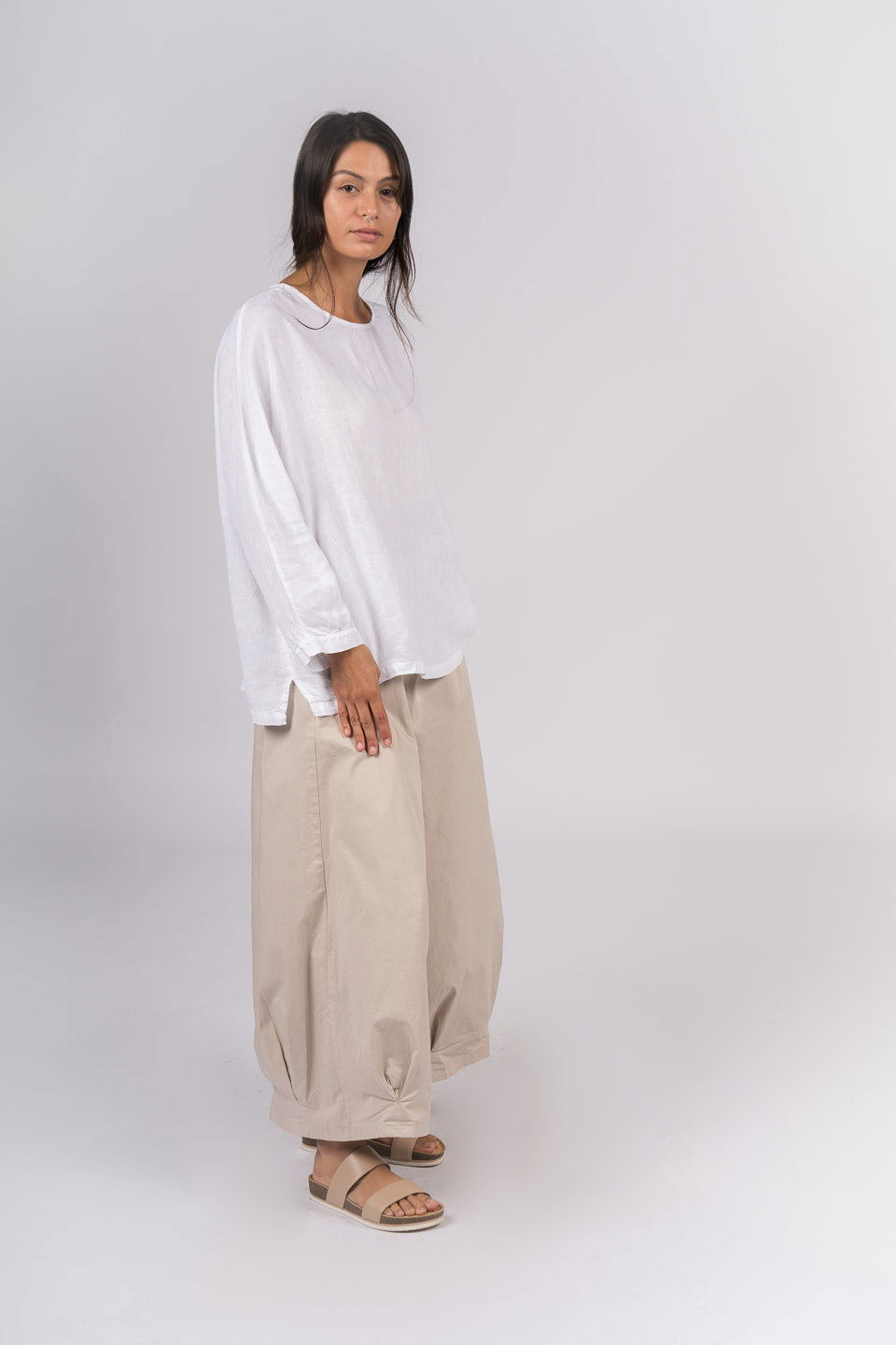 Montaigne Toulouse Linen Long Sleeve Top White1