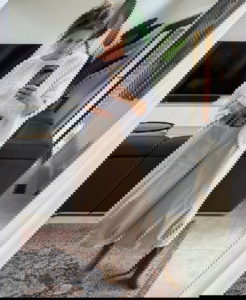 Montaigne Toulouse Linen Long Sleeve Top White3