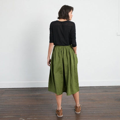 Montaigne Transeasonal Linen Skirt with Front Pocket Forest Green2