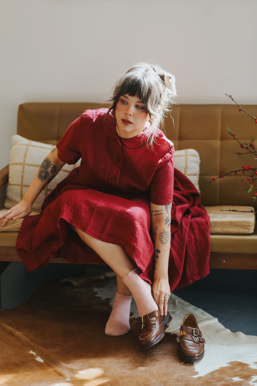 Vianne Linen Dress with Pleats and Side Pockets