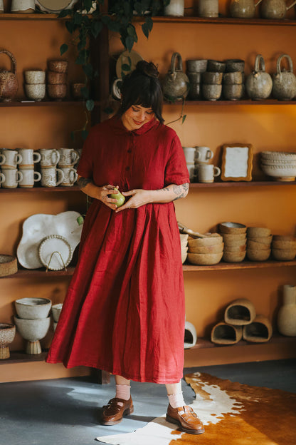 Vianne Linen Dress with Pleats and Side Pockets