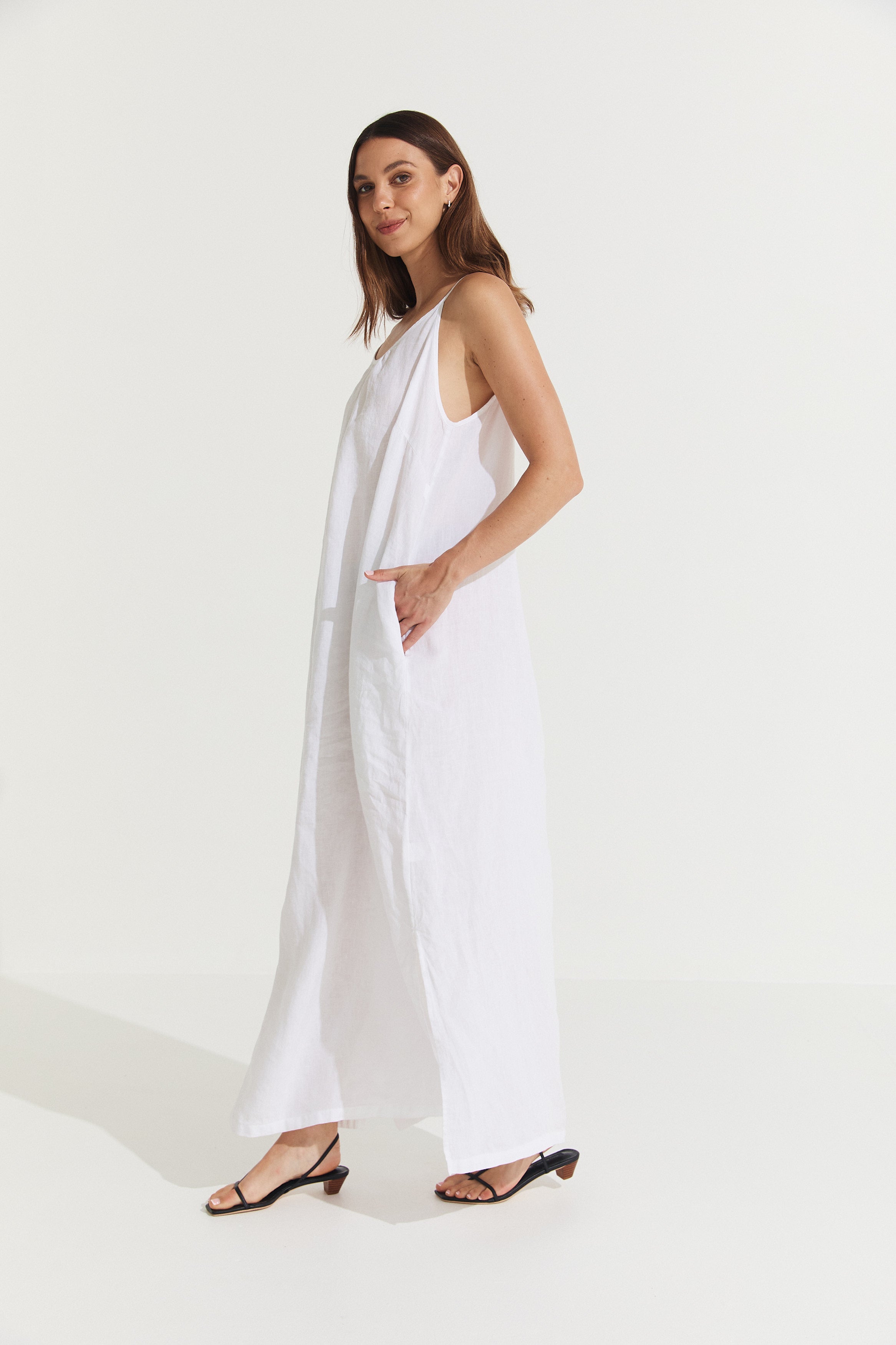 Virginie Linen Maxi Dress with Side Splits – Montaigne Paris