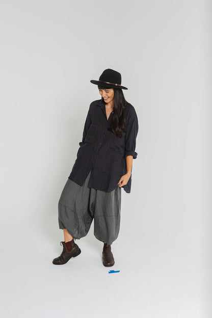 Montaigne Voyage Long Sleeve Linen Shirt Navy3