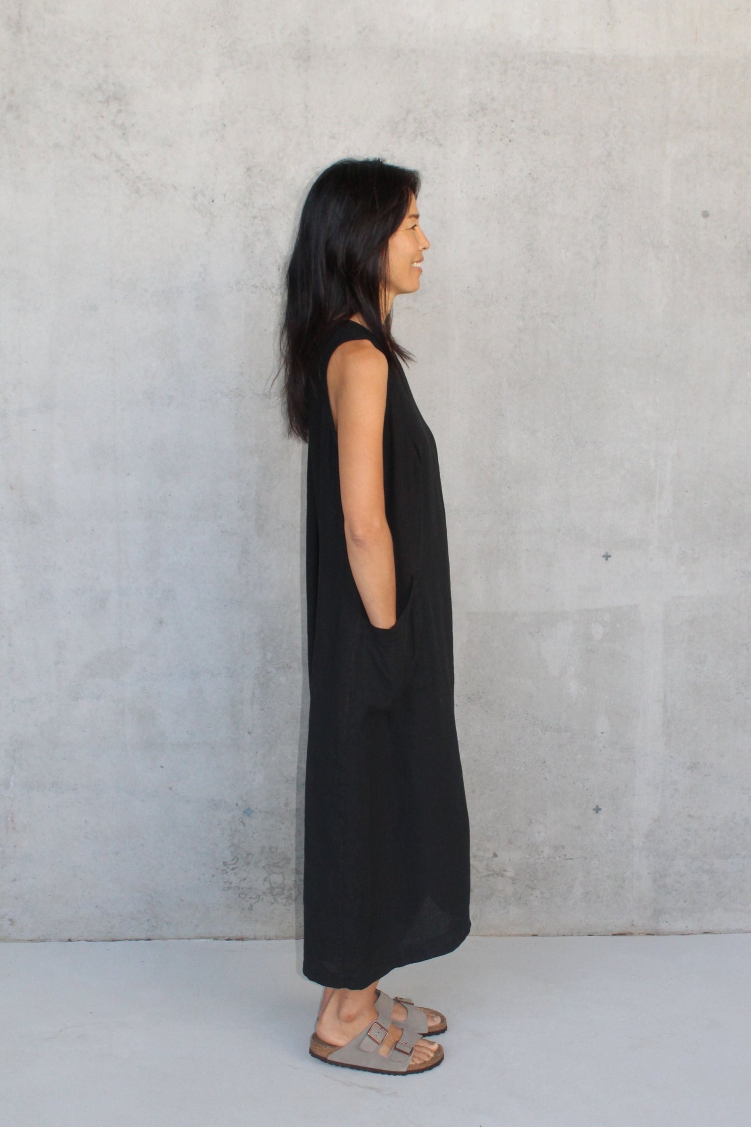 Montaigne Remy Linen Dress with Deep Front Pockets Black