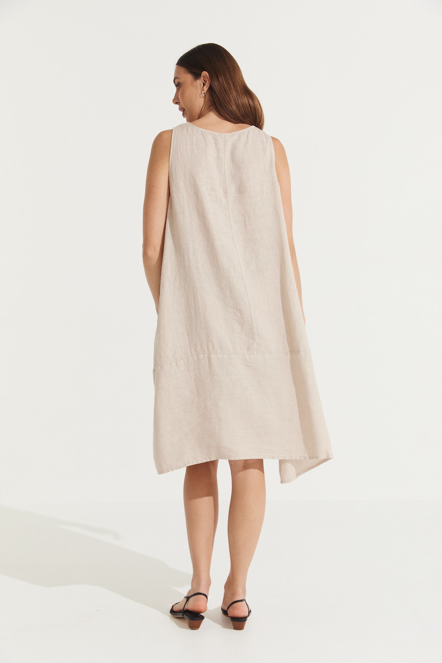 Montaigne Sara Sleeveless Linen Dress Natural2