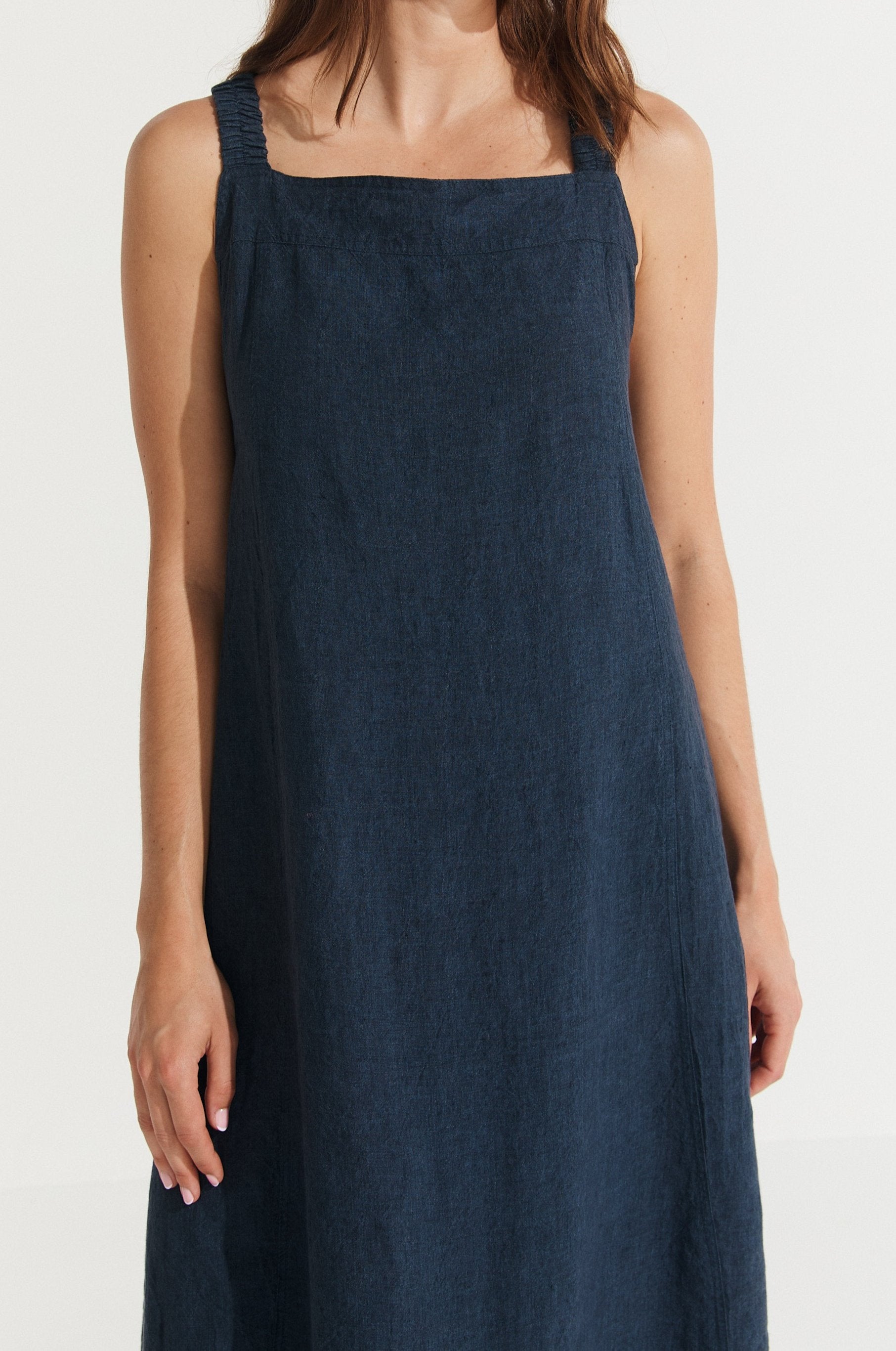 Montaigne Scarlett Full-Length Linen Dress Navy2