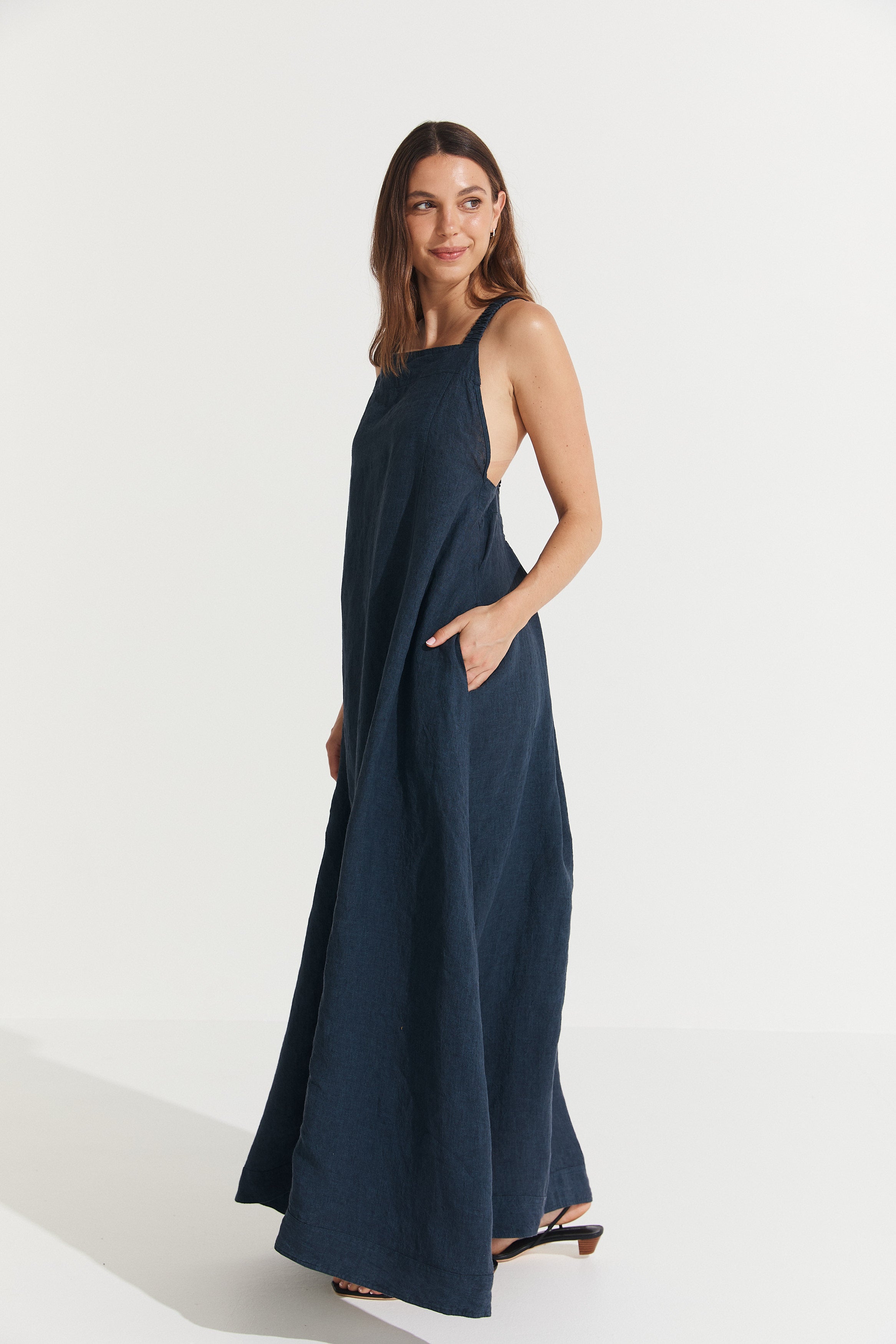 Montaigne Scarlett Full-Length Linen Dress Navy3