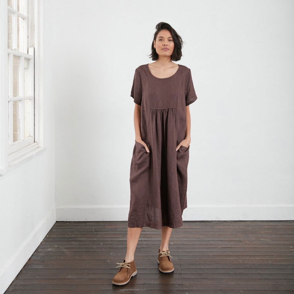 Montaigne Zuri Linen Pocket Dress Tobacco