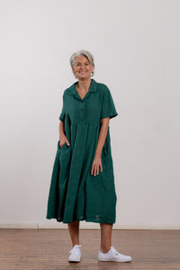 Vianne linen dress with pleats and side pockets