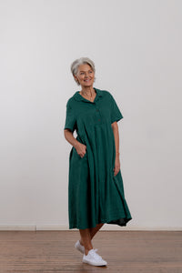 Vianne linen dress with pleats and side pockets